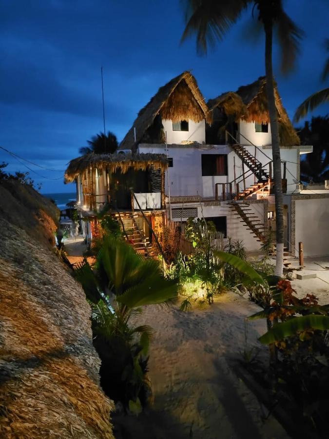 Casa Mate Beachfront Cabanas El Cuyo Exterior photo